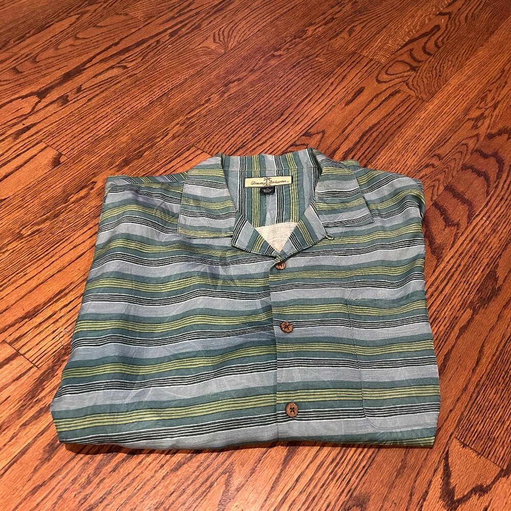 Tommy Bahama 100% Silk Button Down Shirt Size L